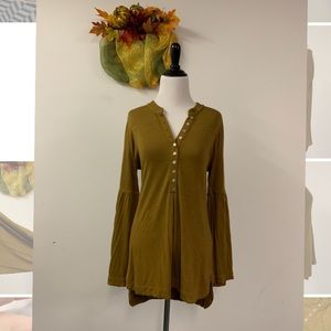 Soft Surroundings Bell Sleeve Button Tunic Top